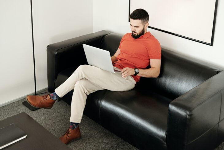 Choosing a dating website