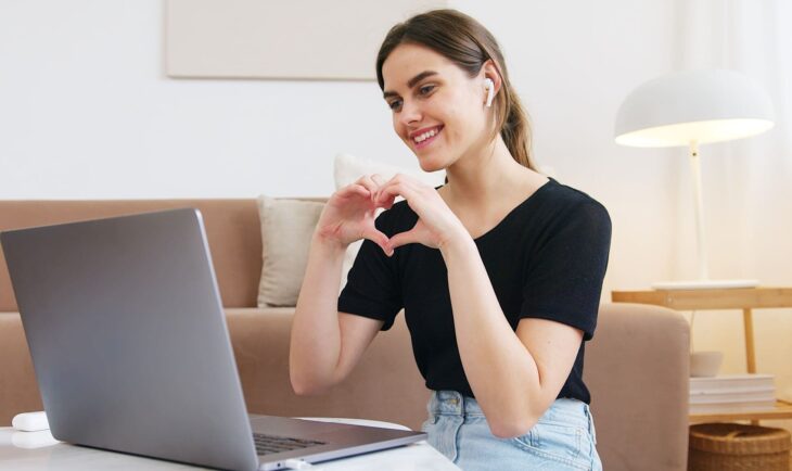 How do online dating sites work?