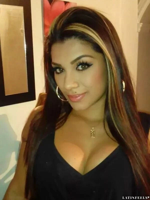 Sandra Profile image 4