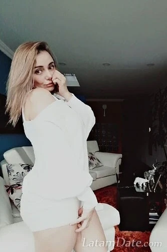 Liliana, 44