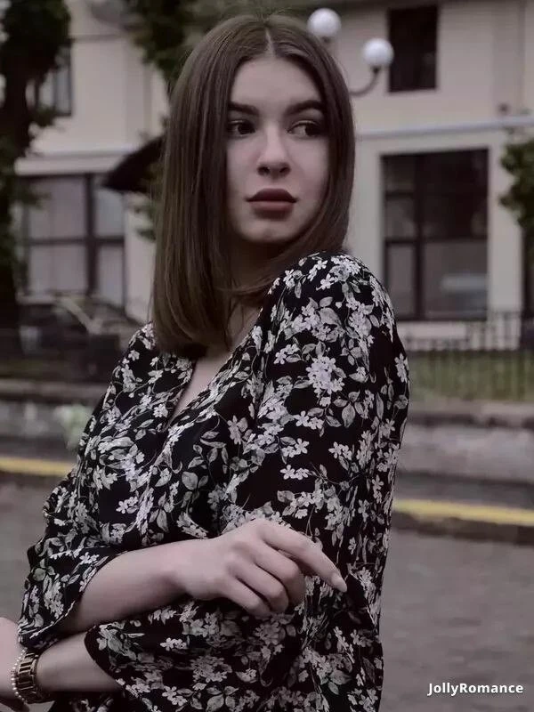 Olena, 18