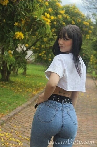 Maria, 21