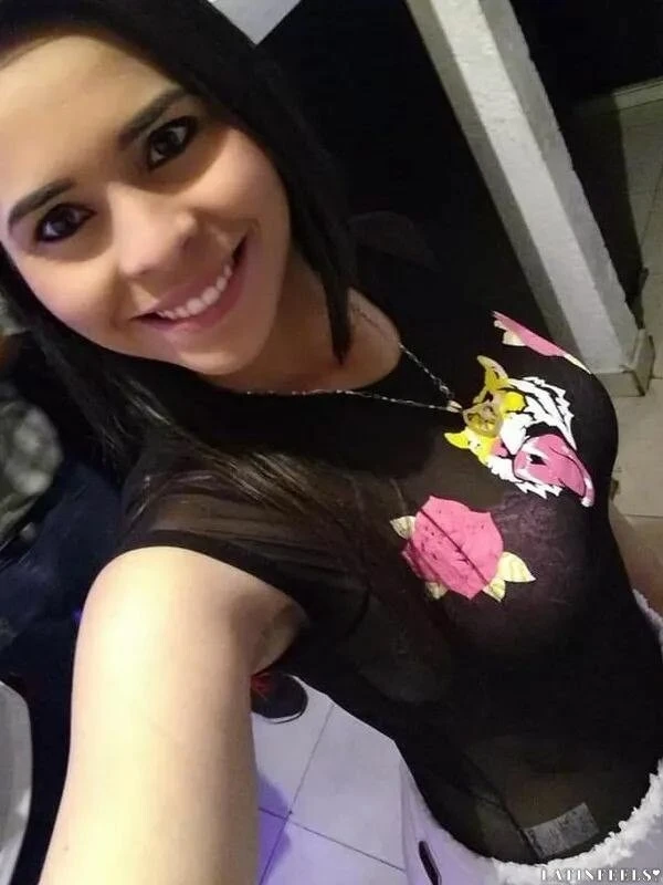 Stefani, 28