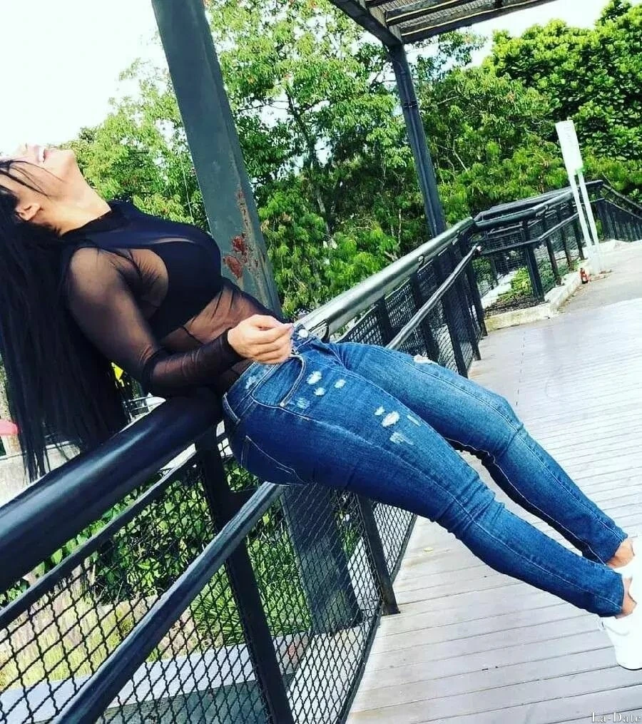 Valentina Profile image 2