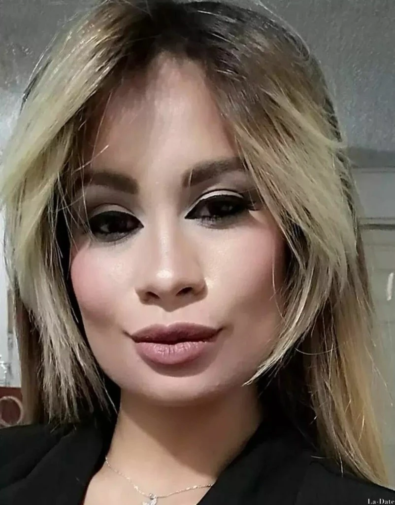 Veronica Profile image 3