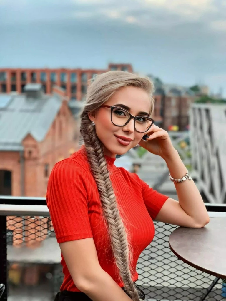 Anastasiia, 28